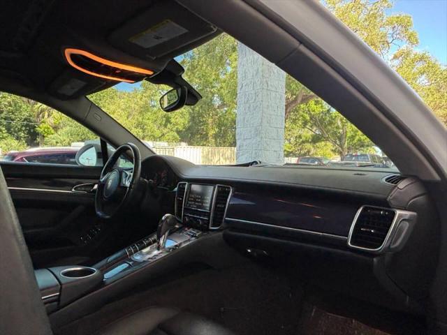 2013 Porsche Panamera Platinum Edition