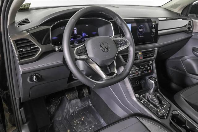 2026 Volkswagen Taos SE Black