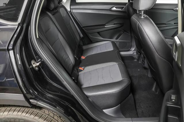 2026 Volkswagen Taos SE Black