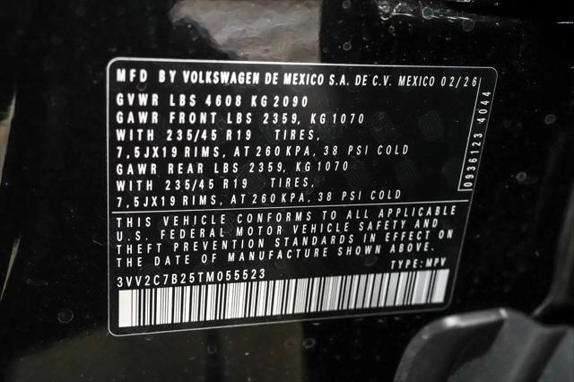 2026 Volkswagen Taos SE Black