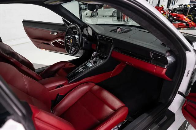 2017 Porsche 911 Turbo S