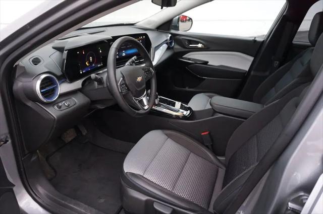 2025 Chevrolet Trax FWD LT
