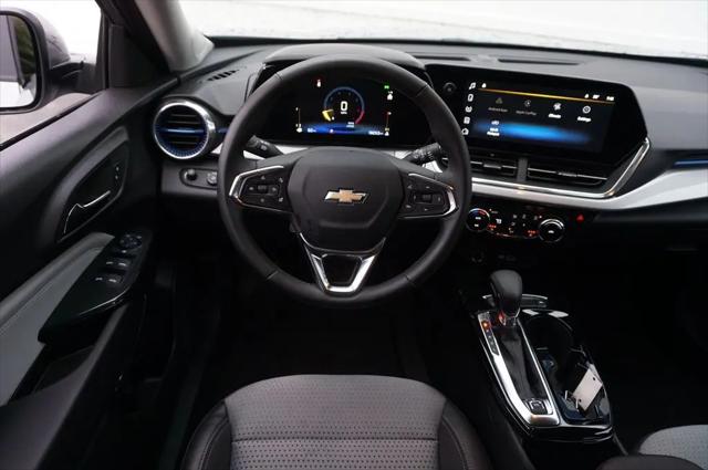 2025 Chevrolet Trax FWD LT