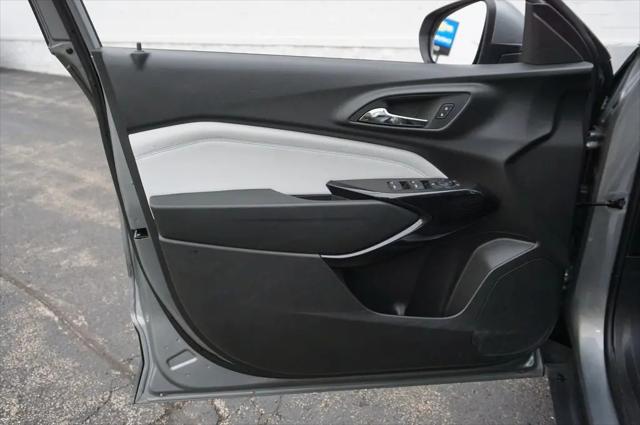 2025 Chevrolet Trax FWD LT