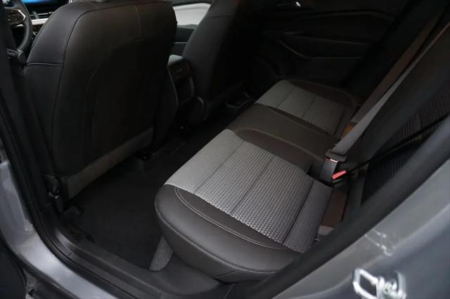 2025 Chevrolet Trax FWD LT