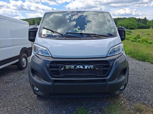 2026 Ram ProMaster Cargo Van Tradesman Low Roof 118 WB w/Pass Seat