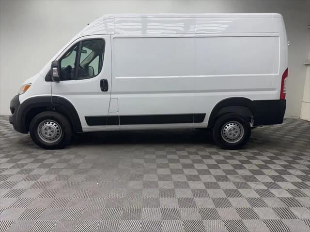 2026 Ram ProMaster Cargo Van Tradesman High Roof 136" WB w/Pass Seat