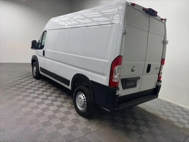 2026 Ram ProMaster Cargo Van Tradesman High Roof 136" WB w/Pass Seat