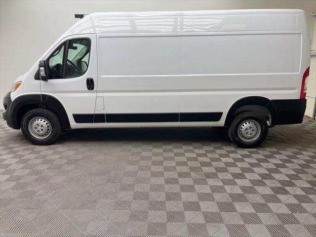 2026 Ram ProMaster Cargo Van Tradesman Low Roof 136 WB w/Pass Seat