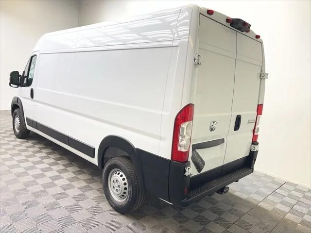 2026 Ram ProMaster Cargo Van Tradesman Low Roof 136 WB w/Pass Seat