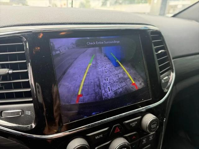 2020 Jeep Grand Cherokee Laredo E 4x2
