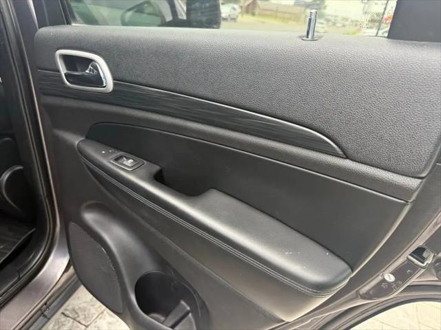 2020 Jeep Grand Cherokee Laredo E 4x2