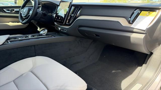 2026 Volvo XC60 B5 Core