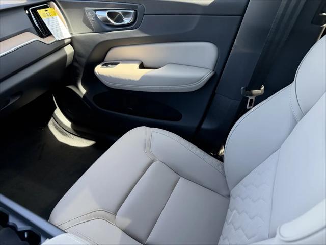 2026 Volvo XC60 B5 Core
