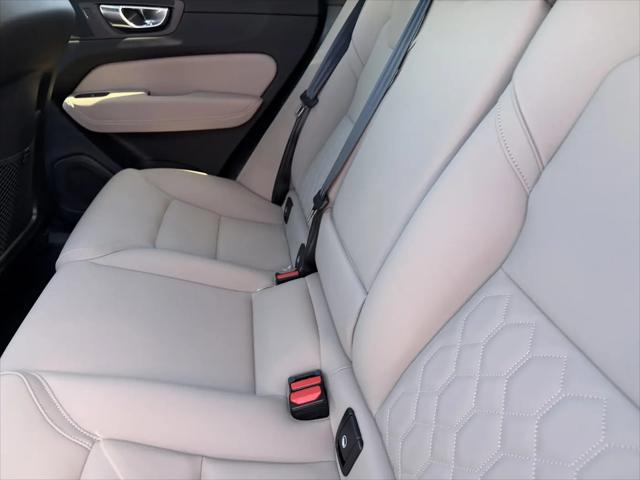 2026 Volvo XC60 B5 Core