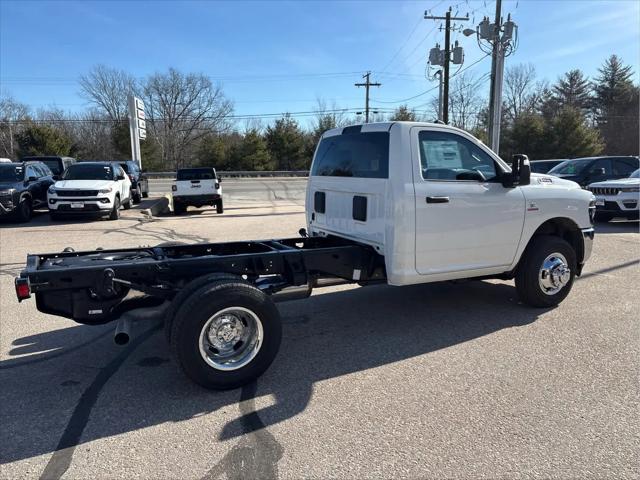 2026 Ram 3500 Tradesman/Big Horn