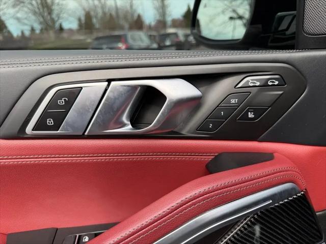 2022 BMW X6 M50i