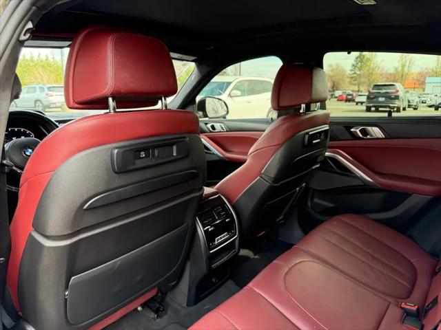 2022 BMW X6 M50i