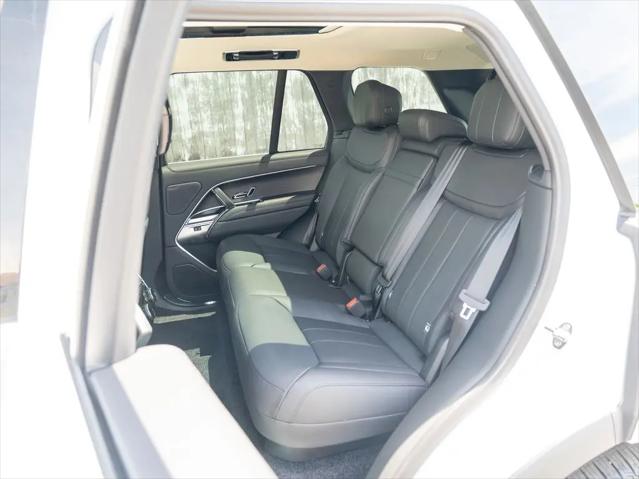 2026 Land Rover Range Rover P400 SE