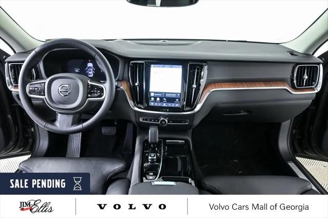 2025 Volvo S60 T8 Ultra