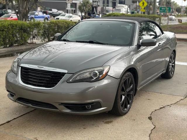 2013 Chrysler 200 S