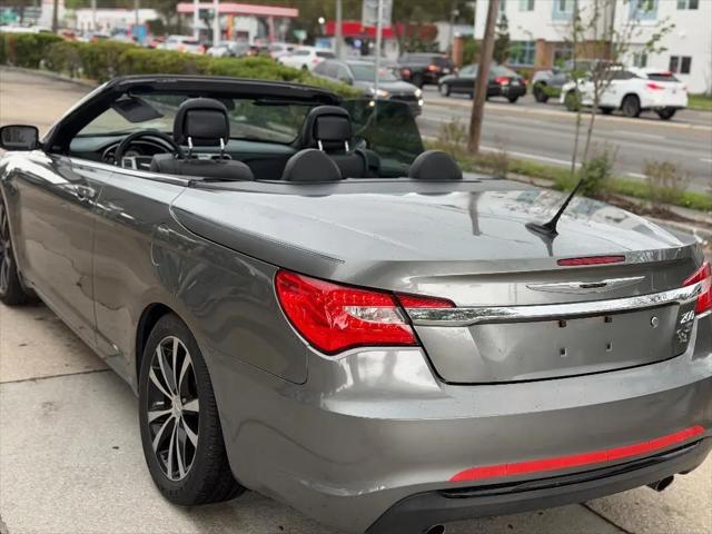 2013 Chrysler 200 S