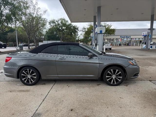 2013 Chrysler 200 S