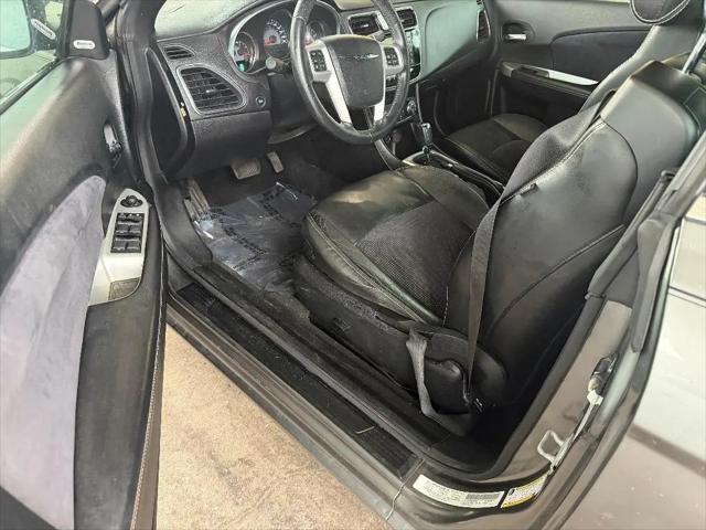 2013 Chrysler 200 S