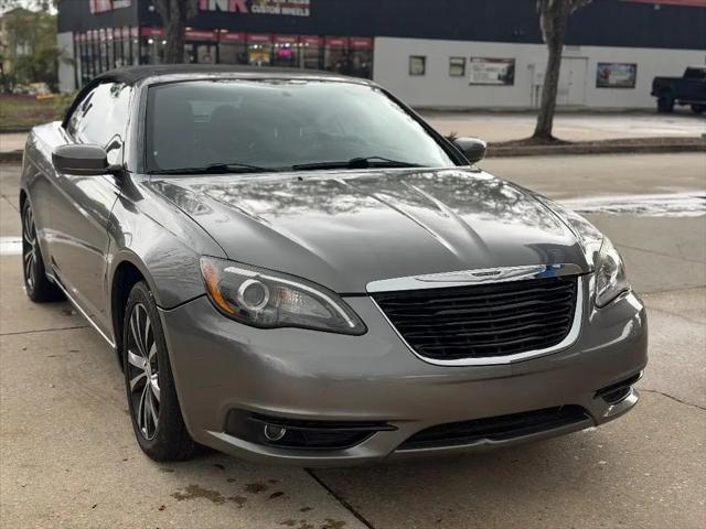 2013 Chrysler 200 S