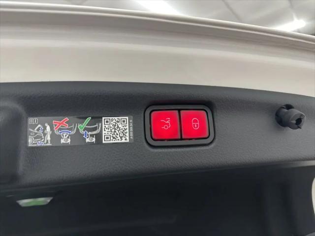 2026 Mercedes-Benz C-CLASS C 300 C 300
