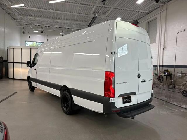 2025 Mercedes-Benz Sprinter Cargo Van High Roof 4-Cyl Diesel HO