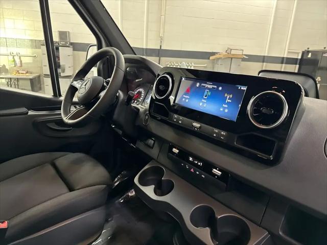 2025 Mercedes-Benz Sprinter Cargo Van High Roof 4-Cyl Diesel HO