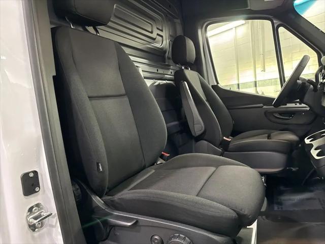 2025 Mercedes-Benz Sprinter Cargo Van High Roof 4-Cyl Diesel HO