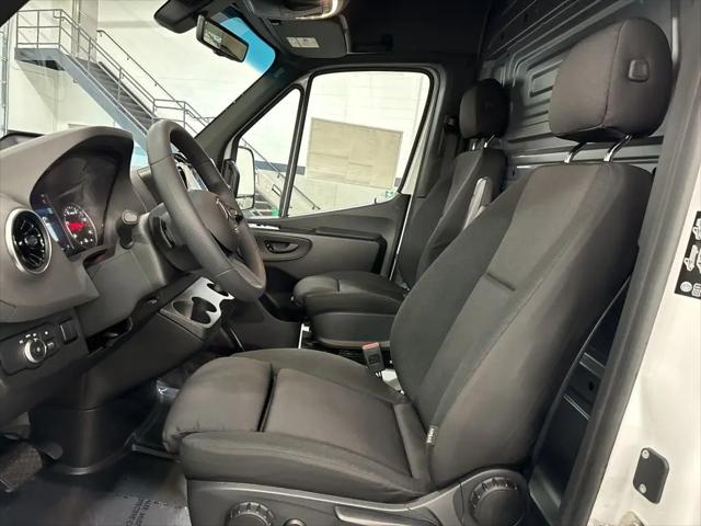 2025 Mercedes-Benz Sprinter Cargo Van High Roof 4-Cyl Diesel HO