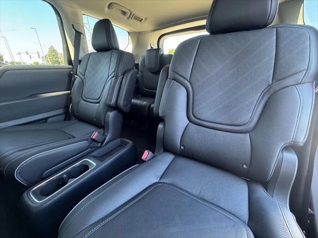 2026 INFINITI QX80 LUXE AWD