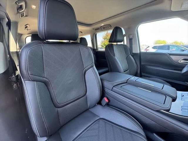 2026 INFINITI QX80 LUXE AWD