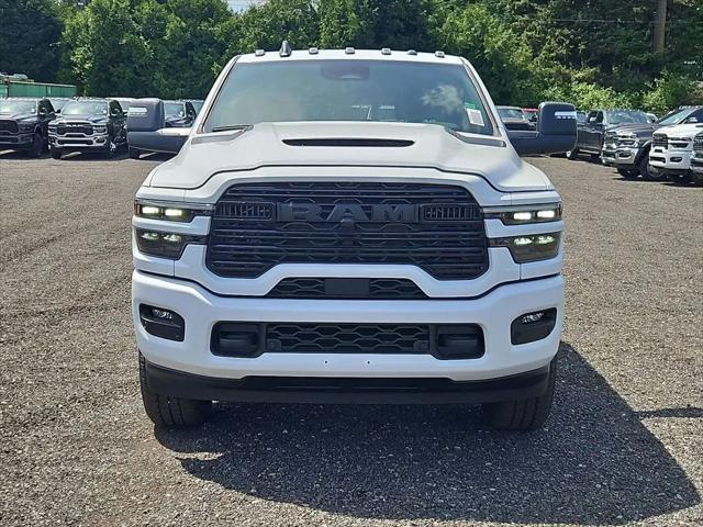 2026 Ram 3500 Laramie Crew Cab 4x4 8' Box