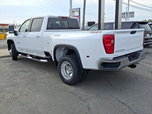 2026 Chevrolet Silverado 3500HD Crew Cab, Long Bed, LT Dual Rear Wheel, RWD