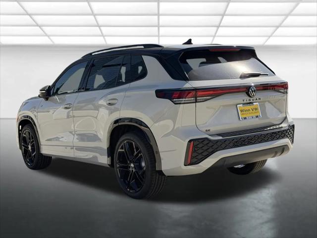 2026 Volkswagen Tiguan SE R-Line Black