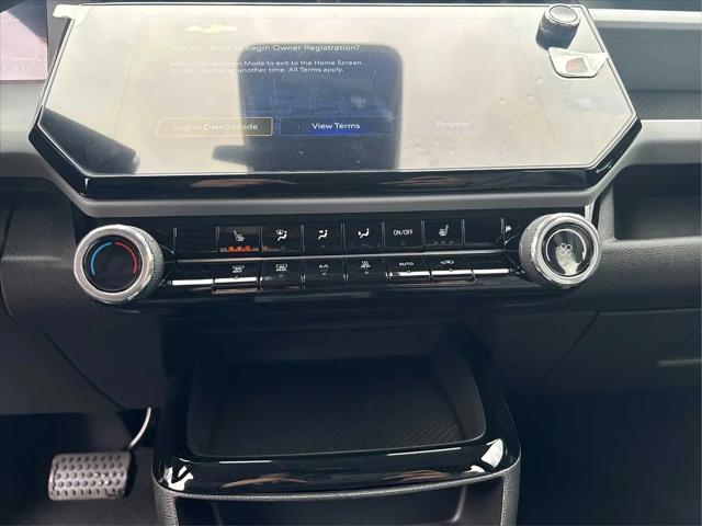 2027 Chevrolet Bolt LT FWD