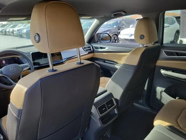 2026 Volkswagen Atlas Cross Sport SE with Technology