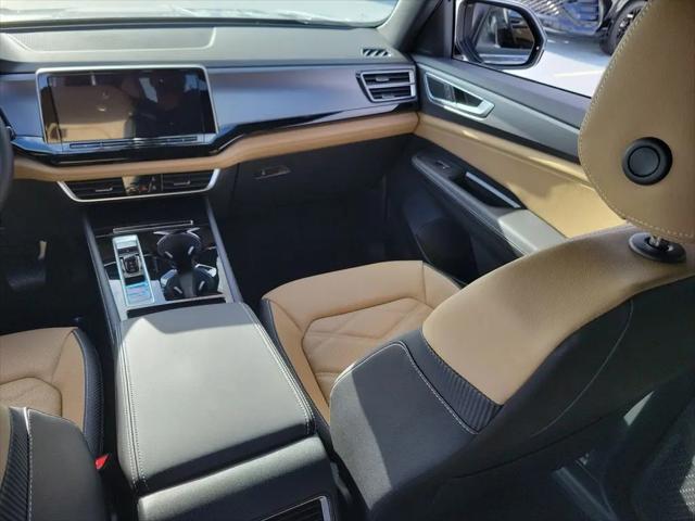 2026 Volkswagen Atlas Cross Sport SE with Technology