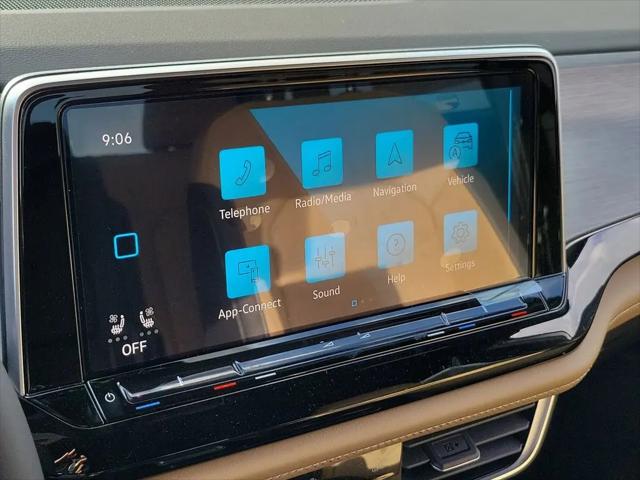 2026 Volkswagen Atlas Cross Sport SE with Technology
