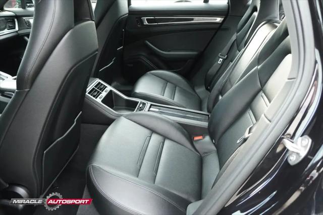 2017 Porsche Panamera 4S