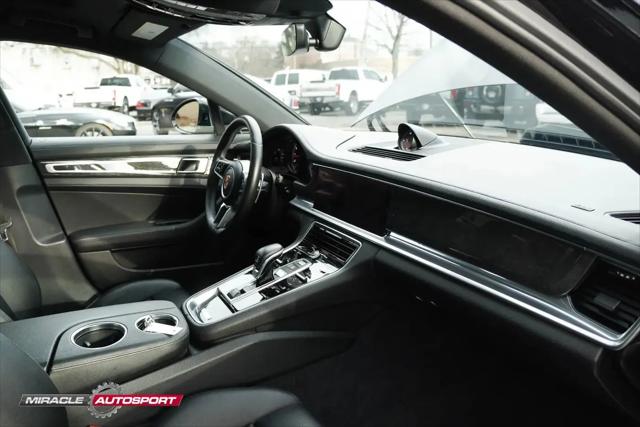 2017 Porsche Panamera 4S
