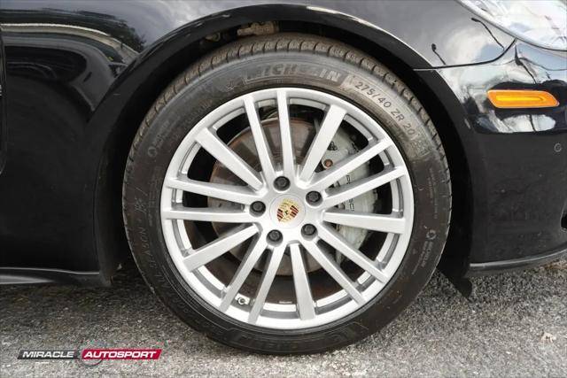 2017 Porsche Panamera 4S