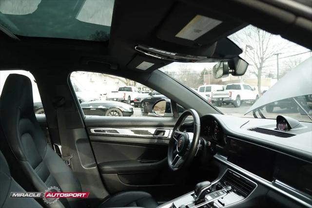 2017 Porsche Panamera 4S