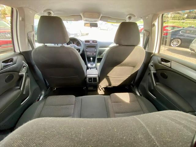 2013 Volkswagen Golf 2.5L 4-Door