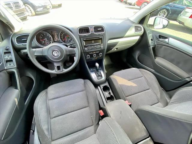 2013 Volkswagen Golf 2.5L 4-Door