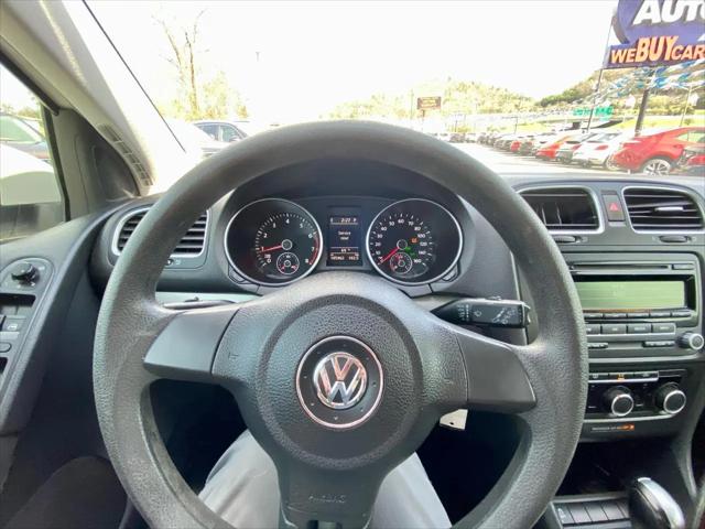 2013 Volkswagen Golf 2.5L 4-Door